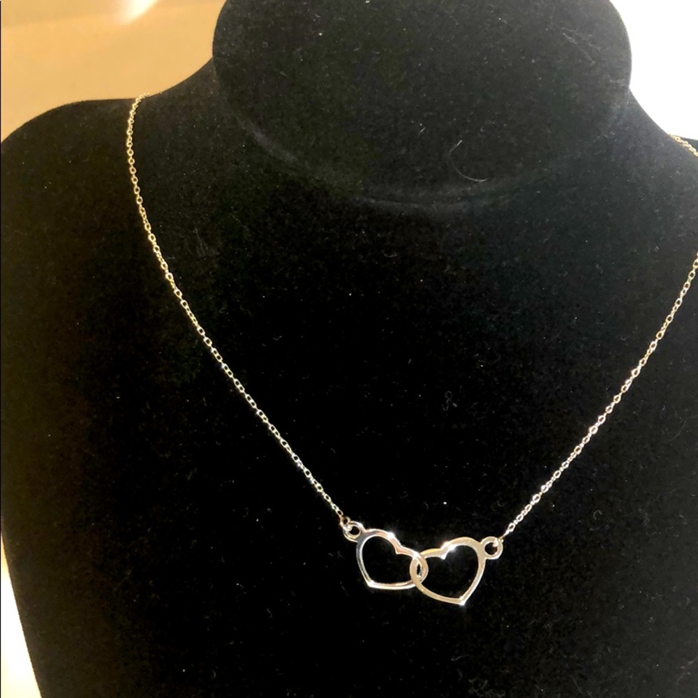 🆕 Sterling silver interlocking heart necklace